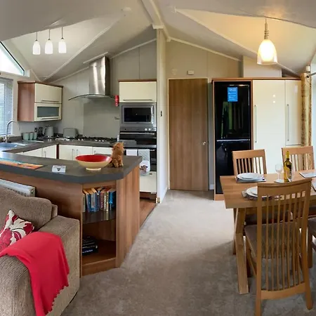 Hillcote 8